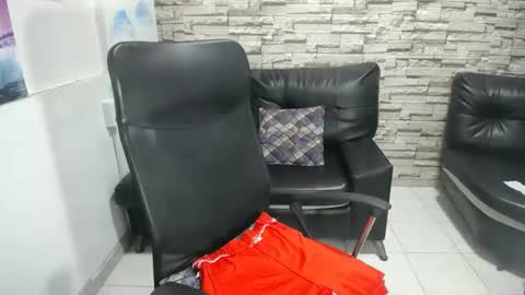 Heidy Sumers online show from October 2025 05:42:01 PM