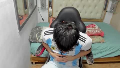 heiker_ online show from October 2025 03:04:01 AM