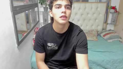 heiker_ online show from October 2025 02:54:01 AM