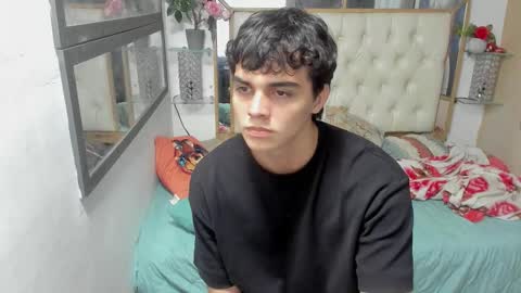 heiker_ online show from October 2025 02:17:02 AM