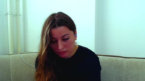 helen_adams_ online show from December 2024 09:58:01 AM