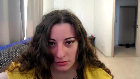 helen_adams_ online show from May 2026 06:08:02 AM