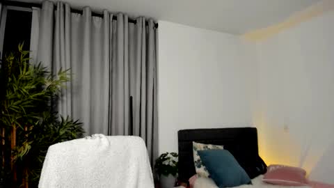 Snapshot of helen_miller chatting on February 2026 09:08:01 AM helen_miller online show from February 2026 09:08:01 AM