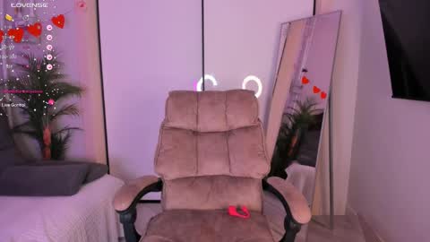 Helen online show from April 2026 03:28:02 PM