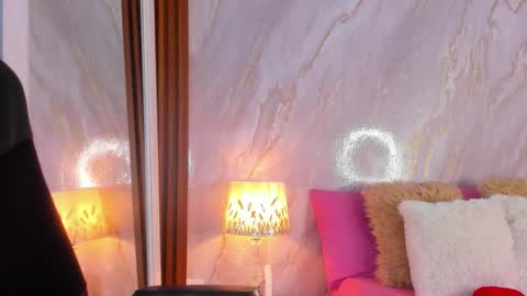 Helena Santos  online show from February 2026 11:43:02 AM