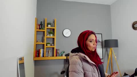 Helena online show from December 2025 11:47:01 AM