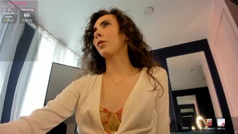 Snapshot of helenblash chatting on July 2026 12:14:01 PM Scarlet online show from July 2026 12:14:01 PM