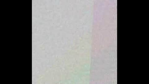 Snapshot of helenebird chatting on December 2024 08:01:02 PM online show from December 2024 08:01:02 PM