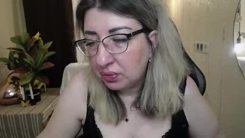 helenenigma online show from February 2025 07:26:01 PM