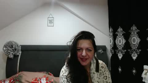 Snapshot of helenhh chatting on December 2024 10:22:02 AM helenhh online show from December 2024 10:22:02 AM