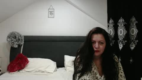 Snapshot of helenhh chatting on February 2025 10:26:02 AM helenhh online show from February 2025 10:26:02 AM