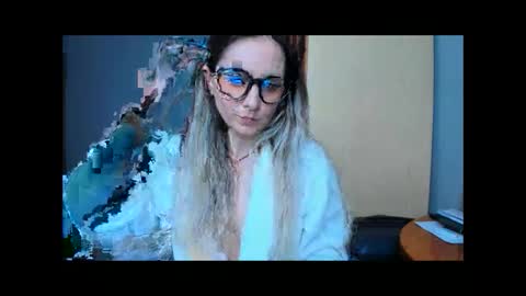 Snapshot of helenkaforyou chatting on April 2026 02:47:02 PM Helena online show from April 2026 02:47:02 PM