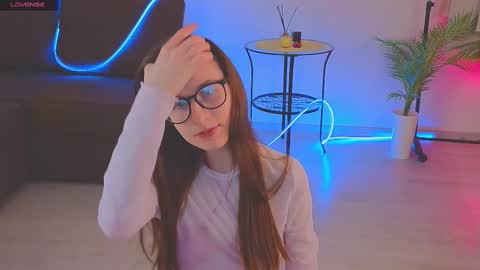 Snapshot of helenmann_ chatting on March 2025 01:50:02 PM online show from March 2025 01:50:02 PM