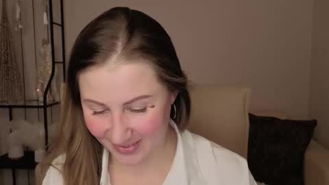 Helen online show from December 2025 08:00:01 AM