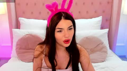 Helen online show from April 2026 07:29:01 PM