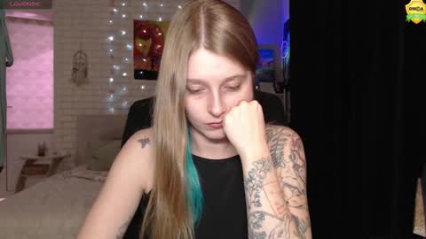 Helen online show from November 2025 08:42:02 PM