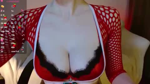 HelenXLove online show from March 2026 12:46:02 AM