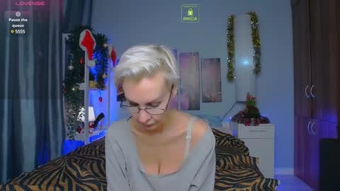 Helga online show from December 2024 10:08:02 PM
