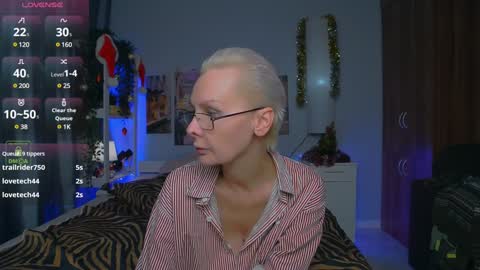 Helga online show from December 2024 07:02:02 PM
