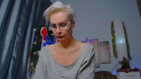 Helga online show from January 2025 10:33:01 PM