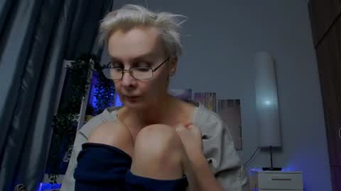Helga online show from January 2025 01:30:01 AM