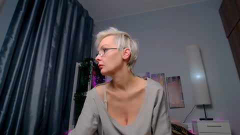 Helga online show from February 2025 04:14:02 AM