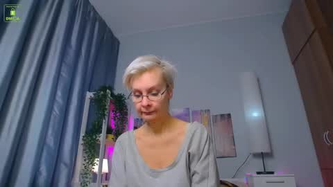 Helga online show from February 2025 07:27:02 AM