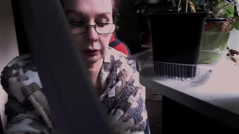 Helga online show from May 2026 01:18:02 PM