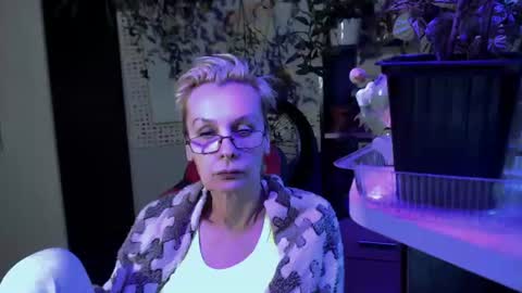 Helga online show from July 2026 06:03:02 PM