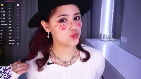 Snapshot of helgamartin chatting on February 2026 08:28:01 PM Aurora online show from February 2026 08:28:01 PM