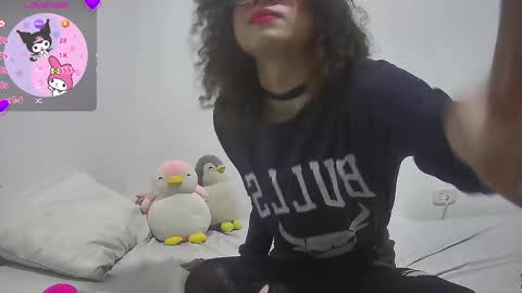 Helia Transfem and Amy online show from December 2024 04:01:02 AM