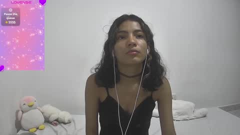Helia Transfem and Amy online show from January 2025 05:24:02 AM