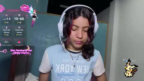 Helia Transfem and Amy online show from October 2025 02:15:01 AM