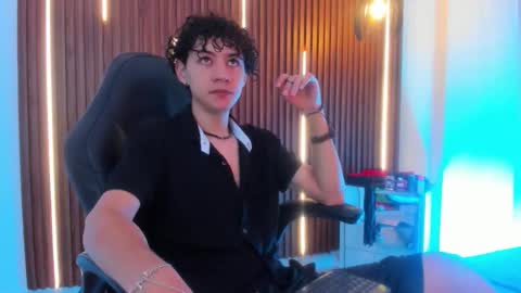 Snapshot of helios_obscuro chatting on September 2025 12:31:02 PM helios_obscuro online show from September 2025 12:31:02 PM