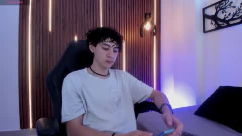 Snapshot of helios_obscuro chatting on September 2025 01:38:02 PM helios_obscuro online show from September 2025 01:38:02 PM