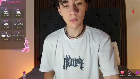 Snapshot of helios_obscuro chatting on October 2025 12:55:02 PM helios_obscuro online show from October 2025 12:55:02 PM