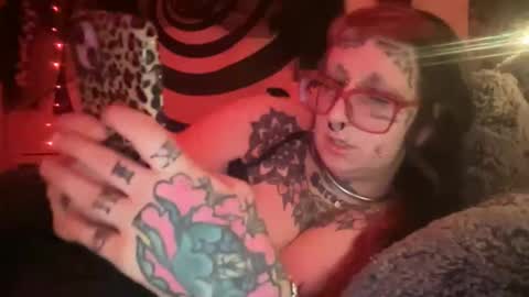 Bunnie Rotz online show from December 2025 07:37:01 AM