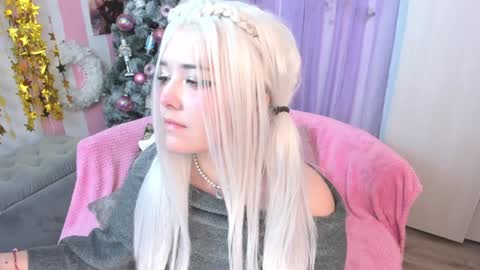 Laura online show from December 2024 06:45:01 AM