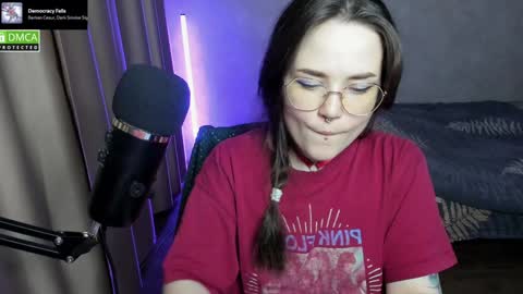 Red online show from December 2024 06:45:02 PM