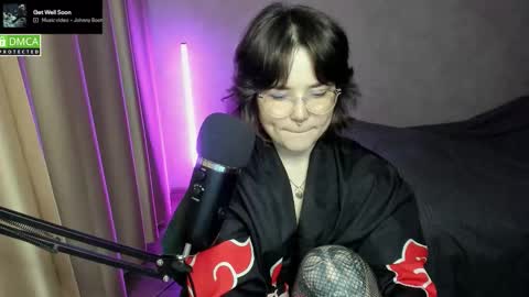 Red online show from October 2025 06:42:02 PM