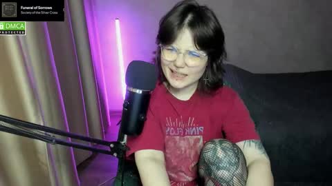 Red online show from October 2025 08:36:02 PM