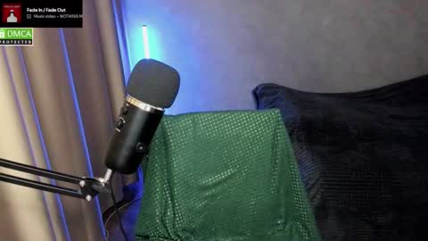 Red online show from November 2025 06:08:01 PM