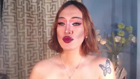 hellatarahathor online show from April 2026 12:18:02 PM