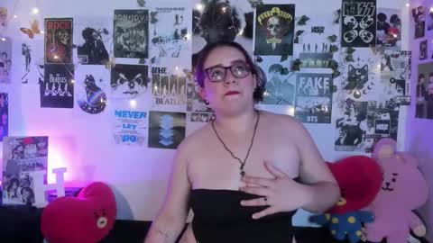 hellen online show from February 2026 04:50:02 AM