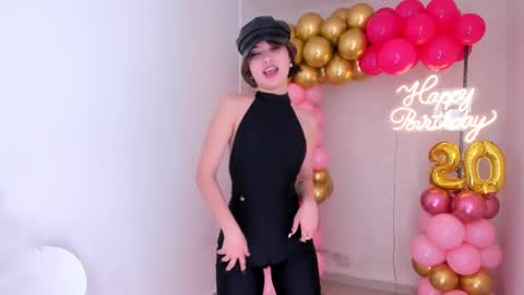 Julieta online show from December 2024 06:57:01 PM