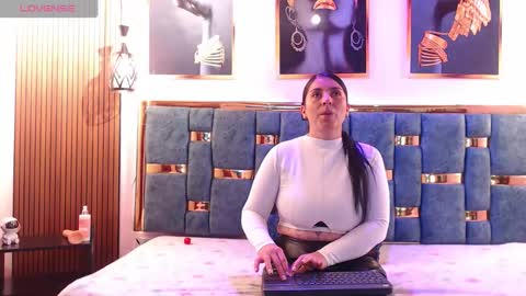 Snapshot of hellen_mark chatting on May 2026 11:04:01 AM Hellen. online show from May 2026 11:04:01 AM