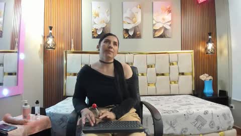 Snapshot of hellen_mark chatting on May 2026 11:17:01 AM Hellen. online show from May 2026 11:17:01 AM