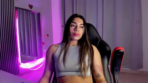 hellen_rice online show from December 2025 04:39:01 AM