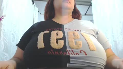 Snapshot of hellen_sevda chatting on June 2026 12:33:02 PM Hellen Sevda online show from June 2026 12:33:02 PM