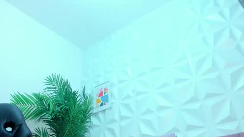 Snapshot of hellen_sky_ chatting on January 2025 07:10:02 PM hellen online show from January 2025 07:10:02 PM
